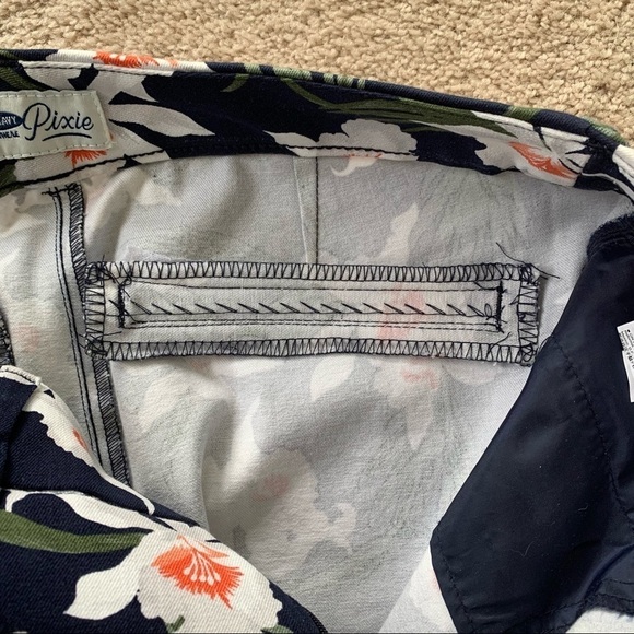 Old Navy Pixie Pants Women Size 4 Tall Floral Blue NWT - Picture 4 of 12